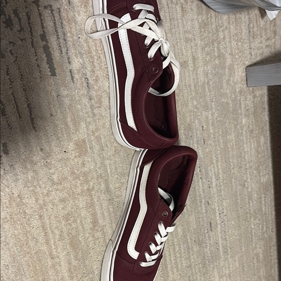Vans Burgundy and White Casual Sneakers practically brand new! - Picture 5 of 7